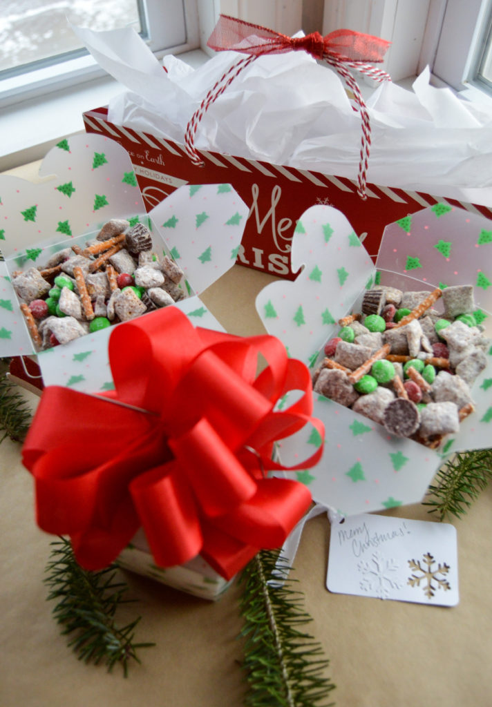 reindeer chow recipe | christmas + holiday treats | gift ideas