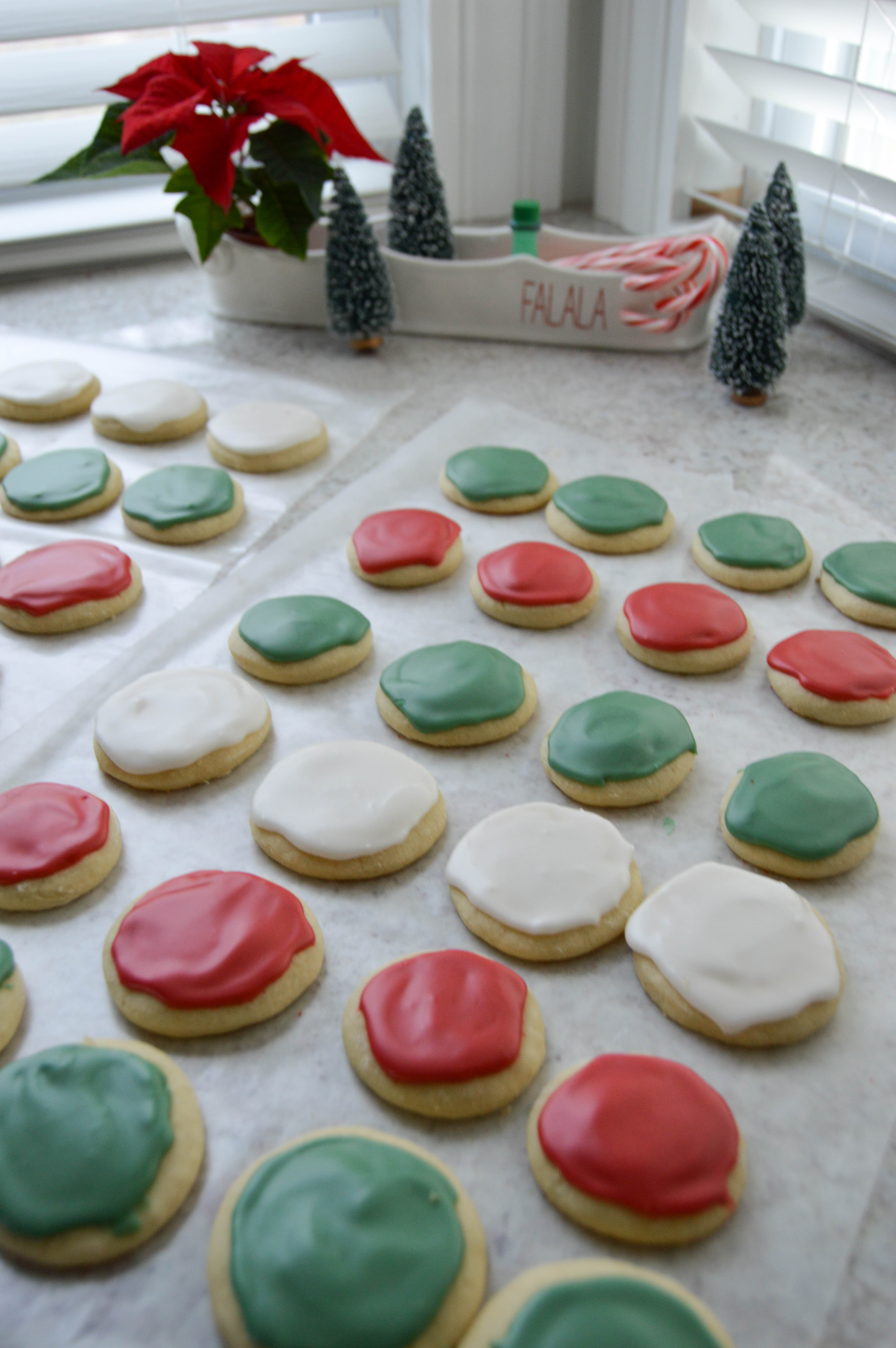 christmas sugar cookies | a favorite holiday tradition